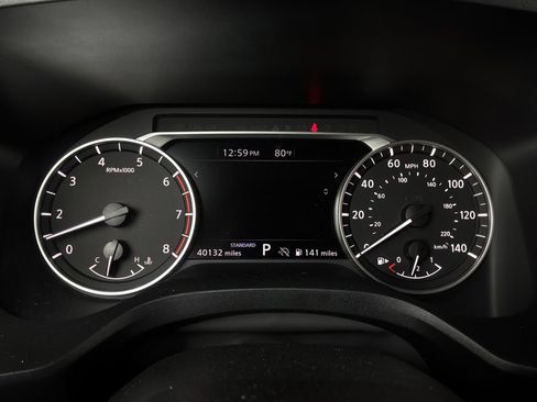 Used 2025 Nissan Rogue SV FWD image 37