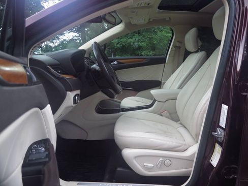 Used 2016 Lincoln MKC Reserve w/ Lincoln MKC Climate Package AWD/4WD image 8