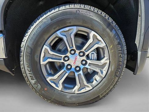 New 2026 GMC Sierra 1500 SLE w/ Preferred Package image 10