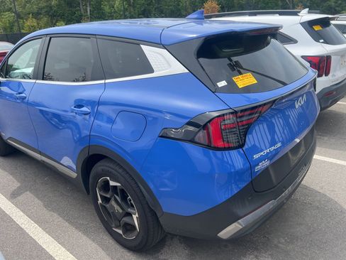 Used 2026 Kia Sportage EX image 7