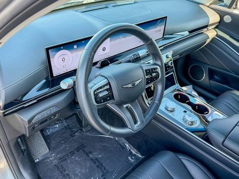 Used 2025 Genesis GV80 2.5T Standard image 11