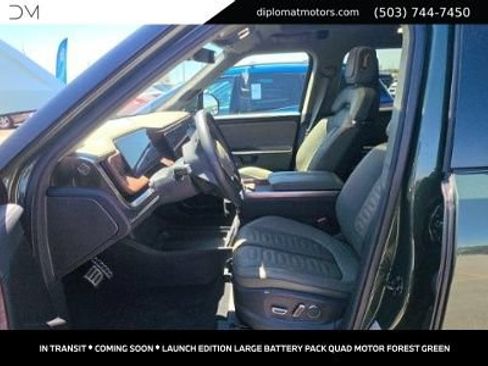 Used 2023 Rivian R1S Launch Edition AWD/4WD image 3