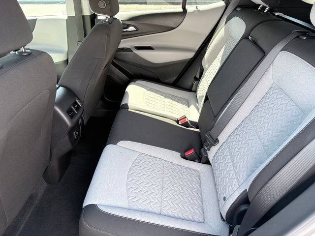 Used 2023 Chevrolet Equinox LT w/ Driver Convenience Package AWD/4WD image 8