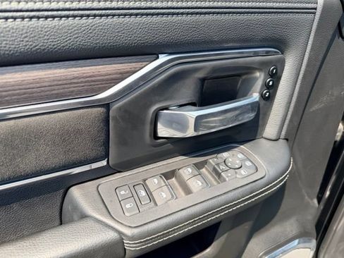 Used 2025 RAM 2500 Laramie AWD/4WD image 7