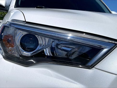Used 2021 Toyota 4Runner Limited RWD image 31