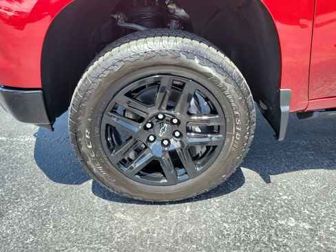 Used 2025 Chevrolet Silverado 1500 LT Trail Boss AWD/4WD image 5