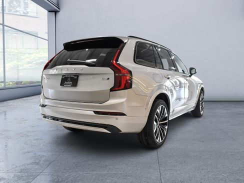 Used 2026 Volvo XC90 B6 Ultra w/ Lounge Package AWD/4WD image 5