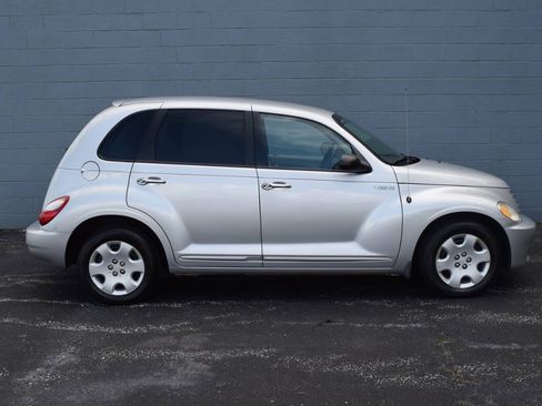 Used 2006 Chrysler PT Cruiser Touring FWD image 14