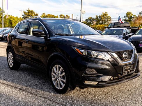 Used 2020 Nissan Rogue Sport SV w/ All-Weather Package AWD/4WD image 8