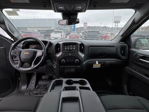 New 2026 Chevrolet Silverado 1500 W/T w/ WT Value Package AWD/4WD image 9