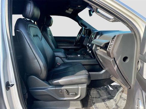 Used 2019 Ford Expedition Max Limited RWD image 30