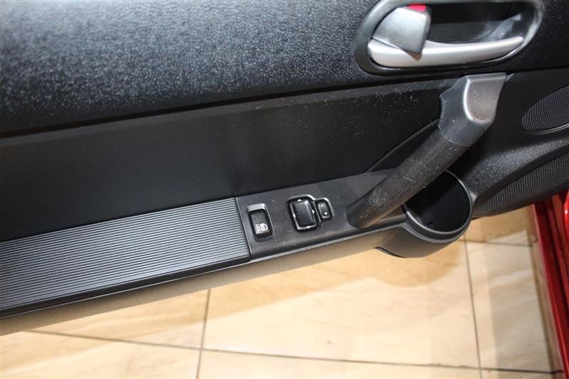 Used 2008 MAZDA MX-5 Miata Touring w/ Suspension Pkg RWD image 20