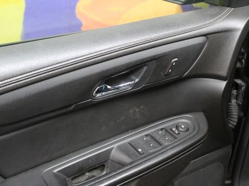 Used 2014 GMC Acadia SLE AWD/4WD image 13