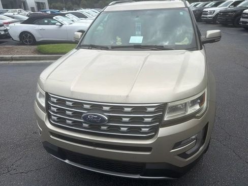 Used 2017 Ford Explorer Limited FWD image 14