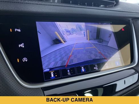 Certified 2024 Cadillac XT5 Premium Luxury w/ Technology Package AWD/4WD image 6