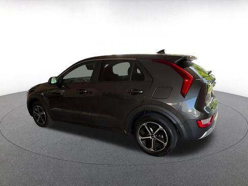 Used 2026 Kia Niro LX FWD image 10