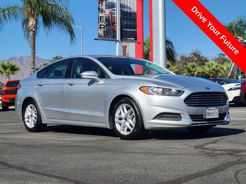 Used 2015 Ford Fusion SE FWD image 35