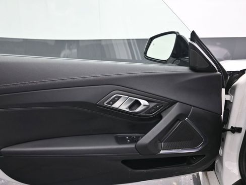 Used 2025 BMW Z4 sDrive30i image 16