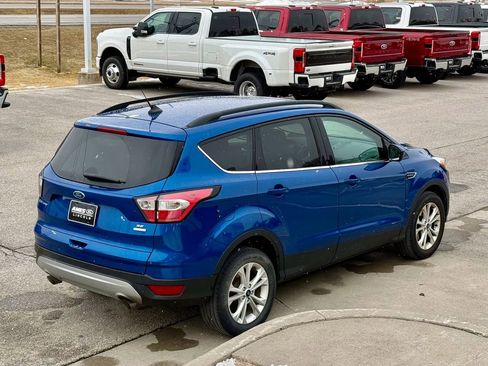 Used 2018 Ford Escape SE w/ SE Sync 3 Package image 6