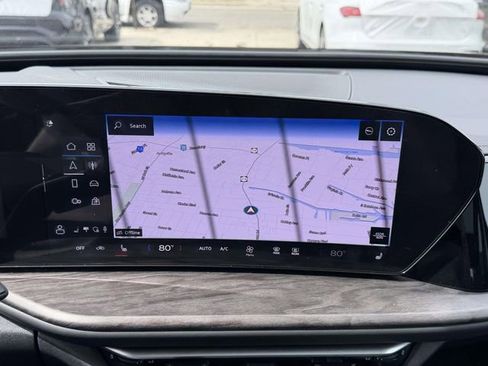 Used 2025 Audi Q5 Premium w/ Convenience Package image 21