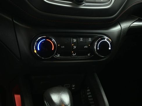 Used 2021 Chevrolet TrailBlazer RS image 16