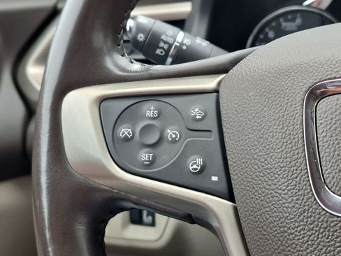 Used 2019 GMC Acadia Denali w/ Technology Package AWD/4WD image 24