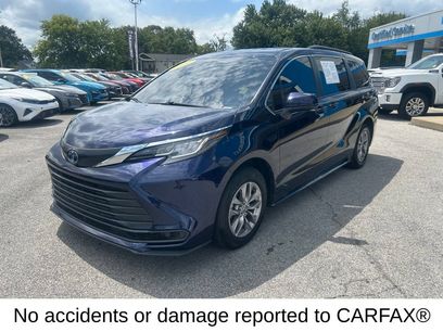 Used 2022 Toyota Sienna LE