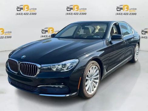 Used 2017 BMW 740i xDrive 740i xDrive Sedan 4D image 1