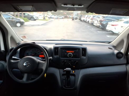 Used 2016 Nissan NV200 S image 24