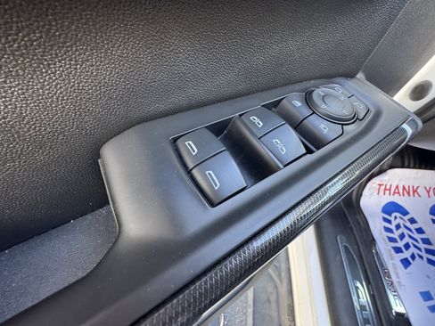 Used 2021 GMC Sierra 1500 AT4 image 13