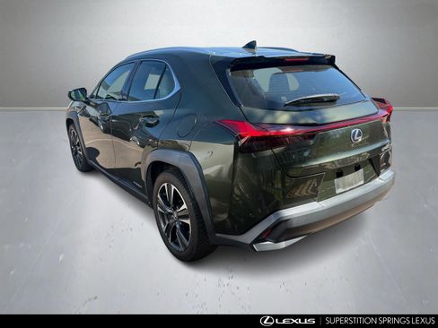 Used 2021 Lexus UX 250h w/ Accessory Package (Z1) image 4