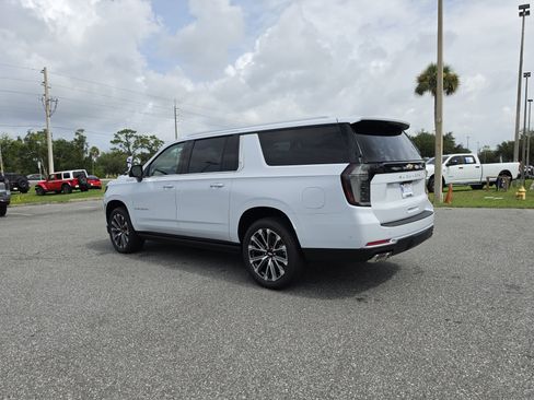 New 2026 Chevrolet Suburban High Country RWD image 8