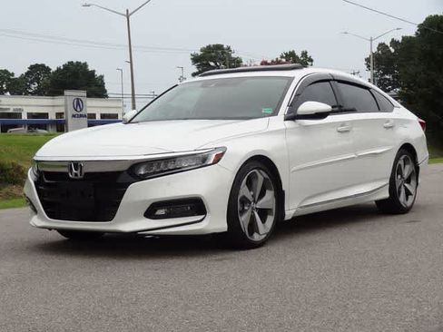 Used 2019 Honda Accord Touring image 1