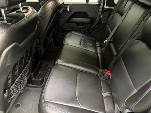 Used 2021 Jeep Wrangler Unlimited Rubicon 4xe w/ Steel Bumper Group image 39