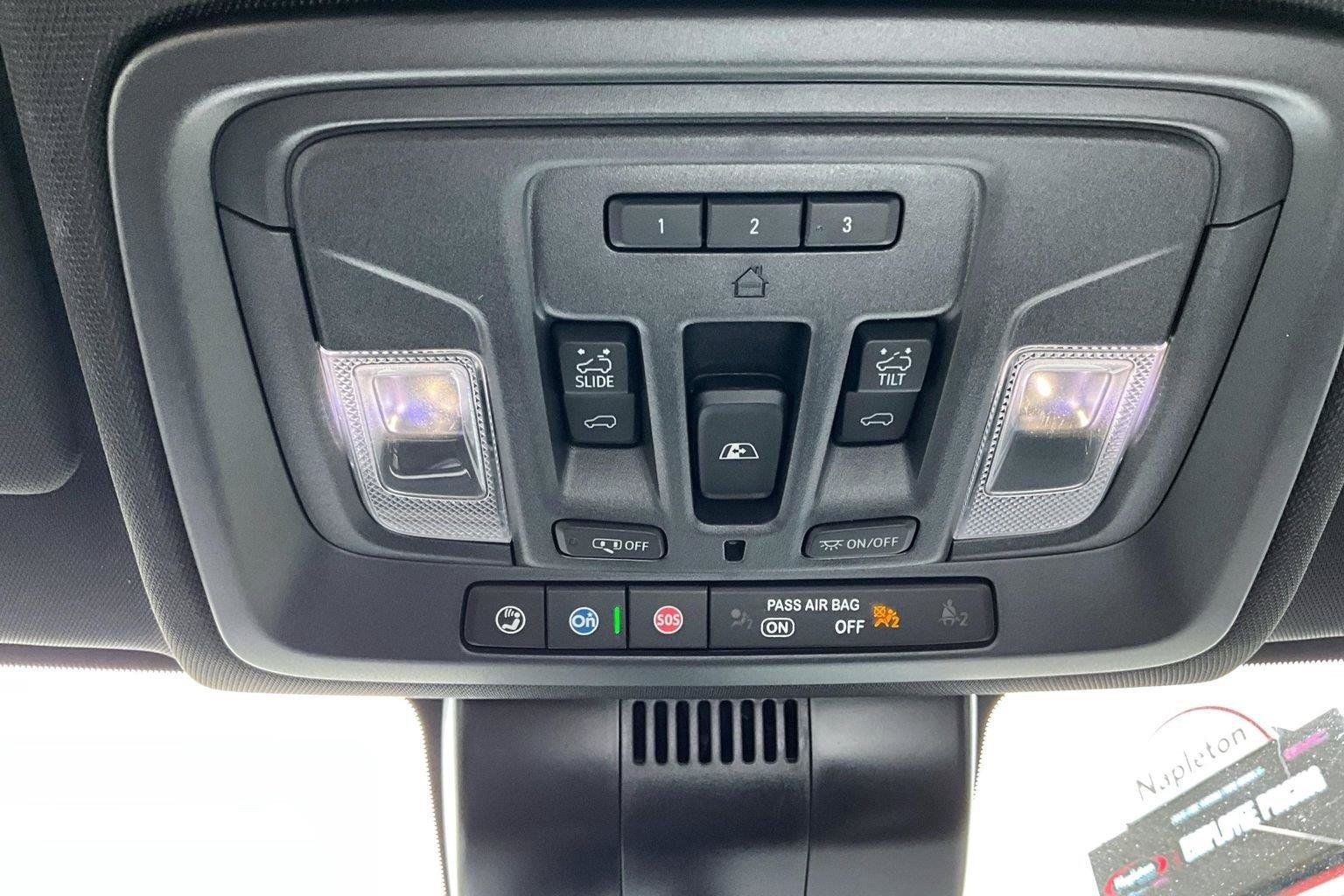Used 2024 GMC Sierra 1500 AT4 w/ Technology Package AWD/4WD image 39