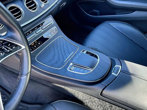 Used 2022 Mercedes-Benz E 350 4MATIC Sedan image 20
