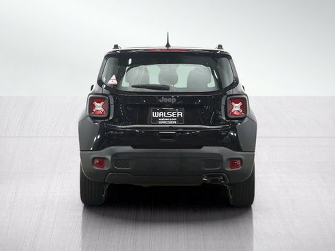 Used 2021 Jeep Renegade Latitude AWD/4WD image 4