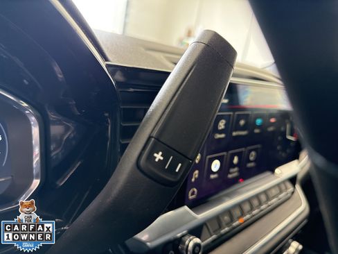 Used 2025 GMC Sierra 1500 SLT image 17