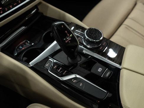 Used 2019 BMW 530i xDrive w/ Premium Package AWD/4WD image 22