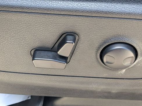 Used 2025 RAM 1500 Big Horn AWD/4WD image 15