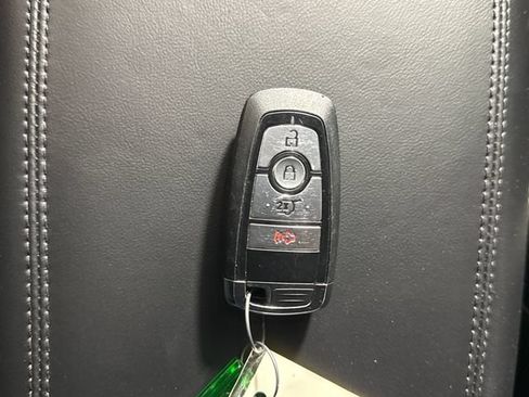 Used 2024 Ford Explorer XLT w/ Class IV Trailer Tow Package AWD/4WD image 41