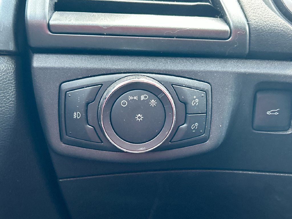 Used 2015 Ford Fusion Titanium FWD image 21
