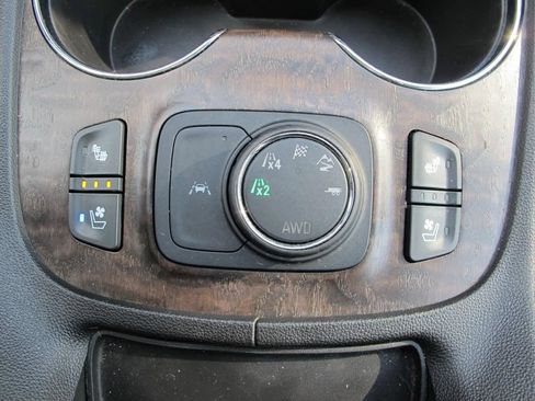 Used 2022 GMC Acadia Denali w/ Black Diamond Edition AWD/4WD image 14