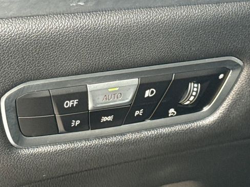 Used 2023 BMW X7 xDrive40i w/ Premium Package image 23