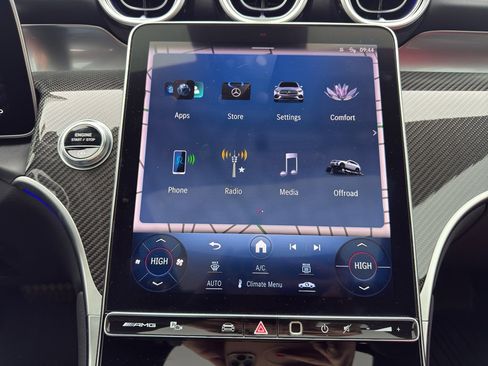 Used 2024 Mercedes-Benz GLC 43 AMG 4MATIC image 17