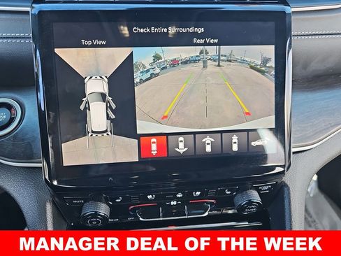 Used 2023 Jeep Grand Cherokee Limited w/ Luxury Tech Group II image 24