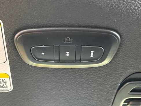 Used 2024 Jeep Wrangler Unlimited image 34