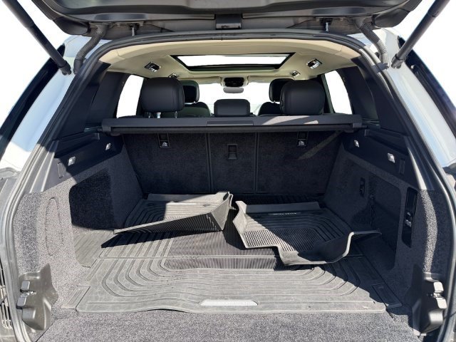Used 2023 Land Rover Range Rover SE AWD/4WD image 18