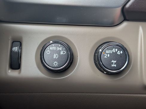 Used 2017 Chevrolet Tahoe Premier image 14