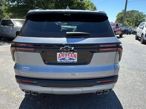 New 2026 Chevrolet Traverse LT w/ Driver Confidence Package FWD image 6